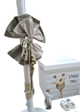 Load image into Gallery viewer, Christening Boys Giraffe Set