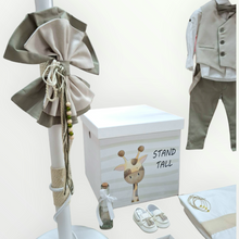 Load image into Gallery viewer, Christening Boys Giraffe Set