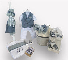 Load image into Gallery viewer, Christening Boys G221