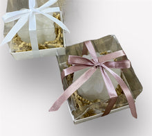 Load image into Gallery viewer, Christening Gift Daisy Scented Candle