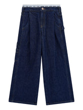 Load image into Gallery viewer, Guess Girls Jeans
