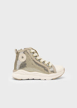 Load image into Gallery viewer, Mayoral Girls Gold Shoes (42/583)
