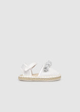 Load image into Gallery viewer, Mayoral Girls Espadrilles (646)
