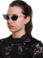 Load image into Gallery viewer, Victoria&#39;s Secret PK0016 Sunglasses
