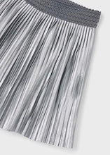 Load image into Gallery viewer, Mayoral Girls Silver Pleated Skirt (4903) (36)
