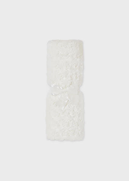 Off White Faux Fur Blanket With Rosette Pattern (19033) (79)